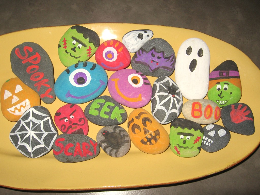 Kids Autumn & Fall Painting Art Projects + Halloween, rock painting